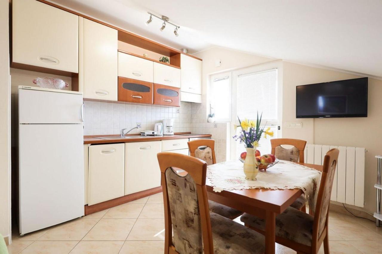 Apartments Mira Задар Екстериор снимка