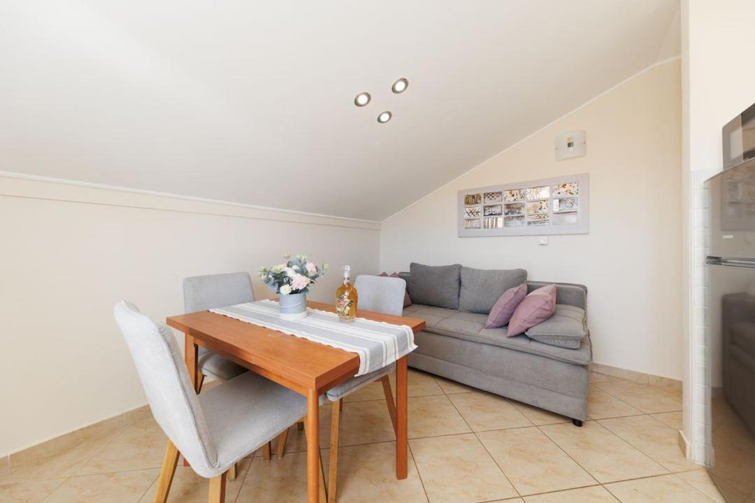 Apartments Mira Задар Екстериор снимка