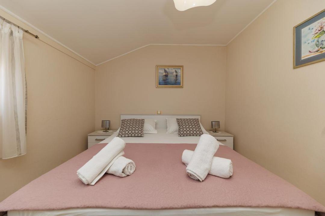 Apartments Mira Задар Екстериор снимка