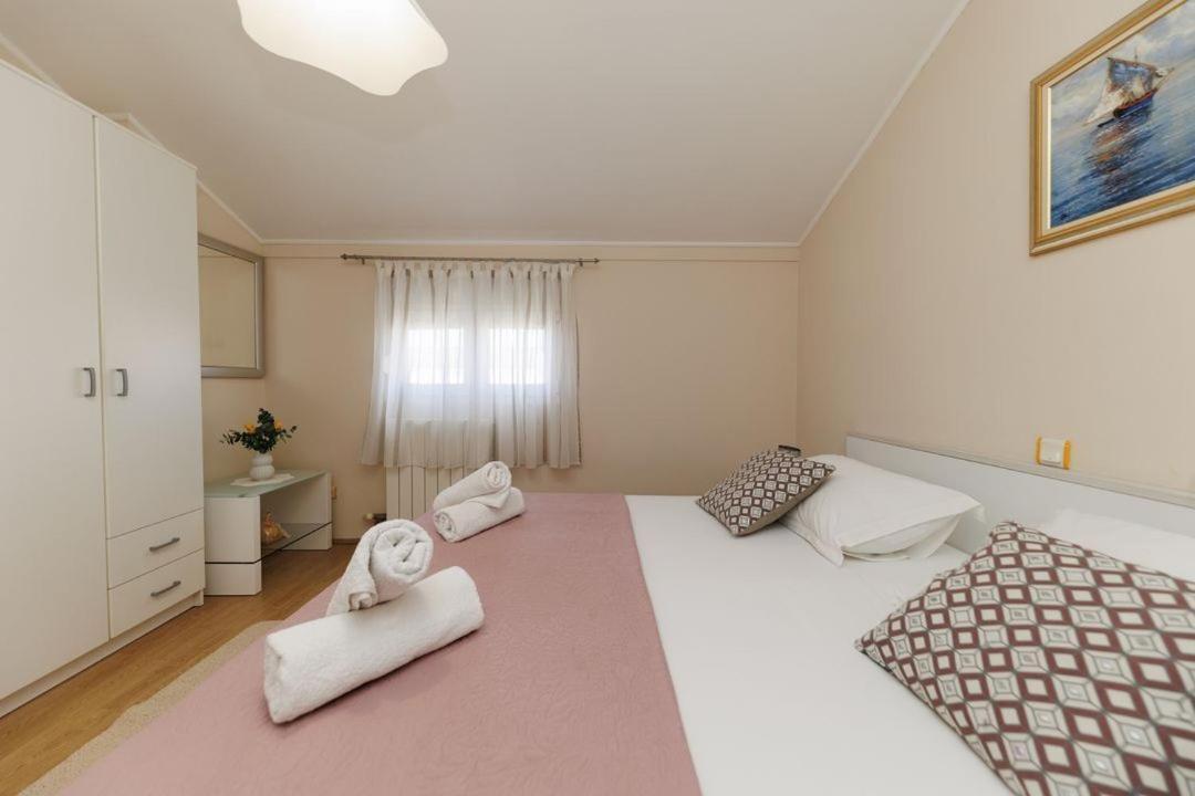Apartments Mira Задар Екстериор снимка